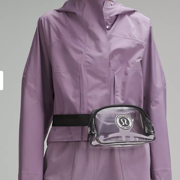 lululemon belt bag duoe Lululemon Everywhere Belt Bag: REAL vs. Amazon Dupe